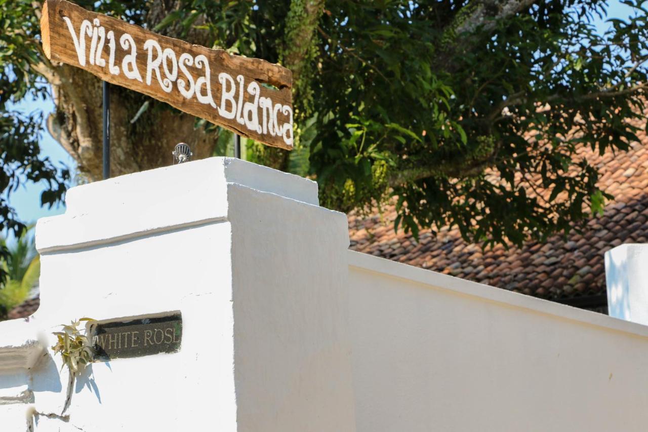 Villa Rosa Blanca Galle Kültér fotó